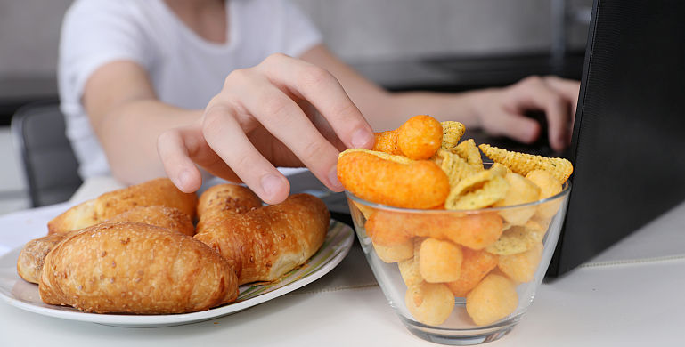 Factori de risc pentru excesul in greutate si obezitatea la copii